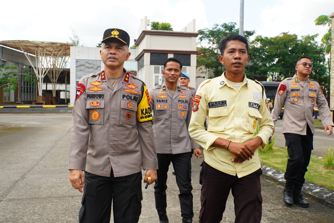 Kapolda Babel Dan Jajaran Serentak Patroli Perumahan Warga Yang Ditinggal Mudik, Ingin Pastikan Semua Aman*