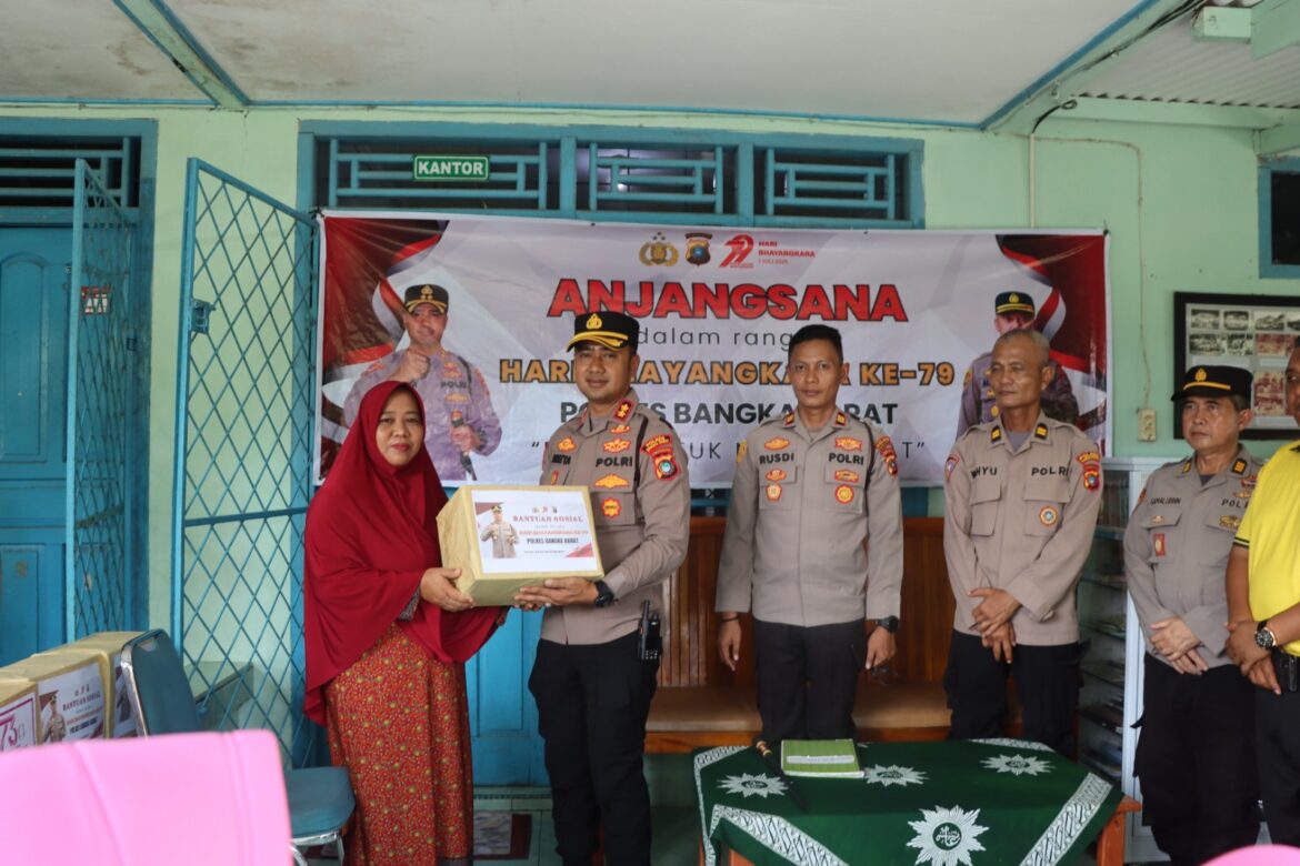 Polres Bangka Barat Laksanakan Anjangsana dalam Rangka Hari Bhayangkara ke-79