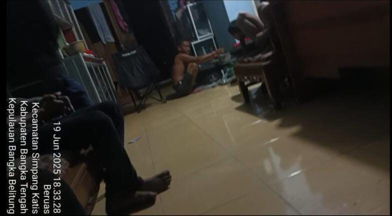 Belasan tahun Kolektor Ilegal Beraktivitas Bernama Usuf di Desa Beruas Tidak Pernah Ada Tindakan Hukum Yang Tegas, 