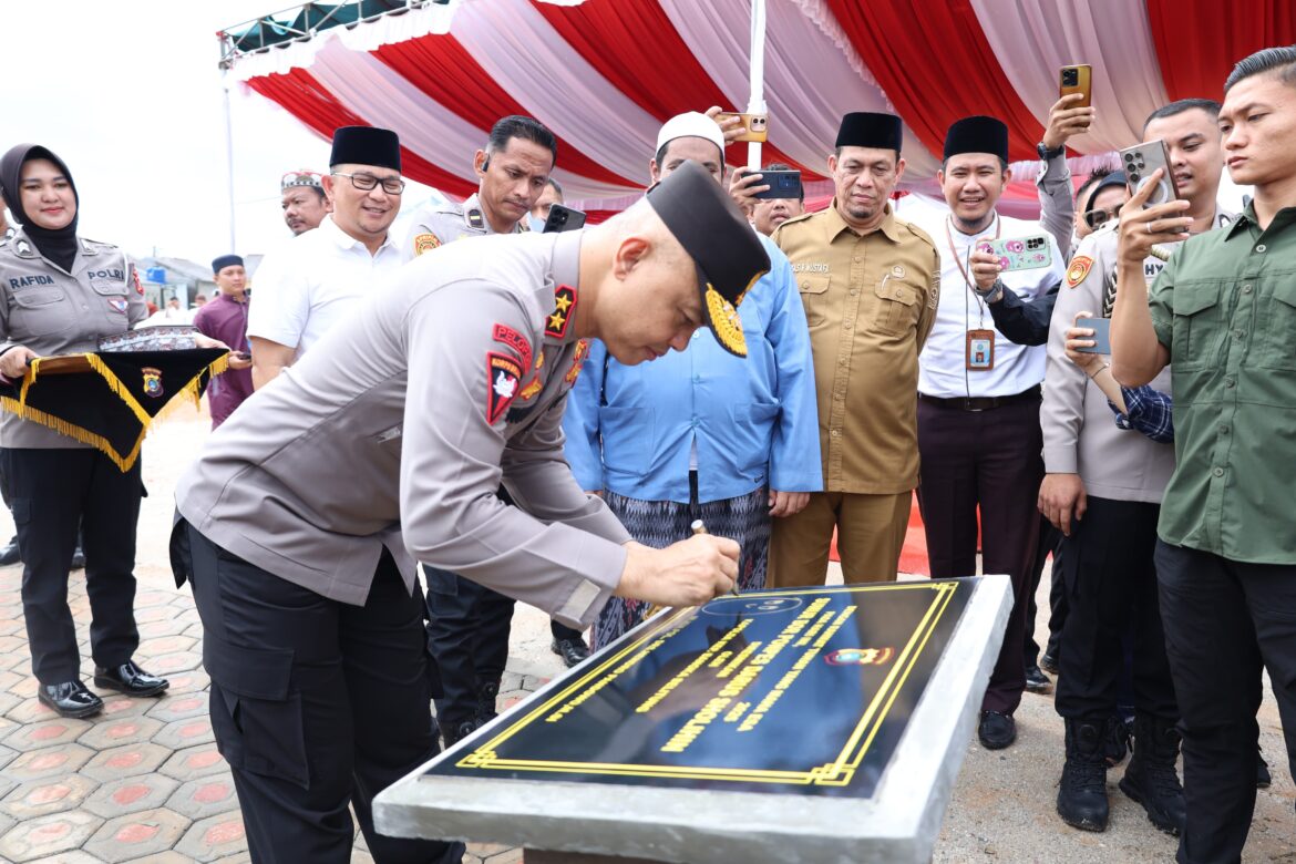 *Polda Babel Kembali Resmikan Pembangunan Sumur Bor Jelang Hari Bhayangkara Ke 79, Irjen Pol Hendro : Wujud Polri Untuk Masyarakat*