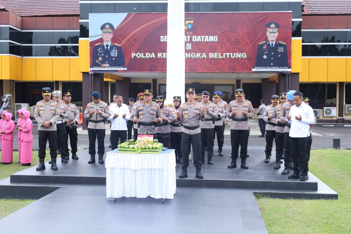 *Jelang Hari Bhayangkara Ke 79, Ratusan Personel Polda Babel Dapat Kenaikan Pangkat*