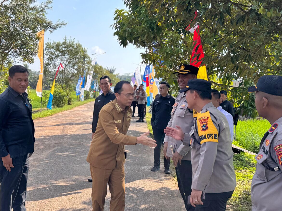 *Polres Bangka Tengah Laksanakan Pengamanan Kegiatan Peluncuran 80.000 Koperasi Desa/Kelurahan Merah Putih di Namang*