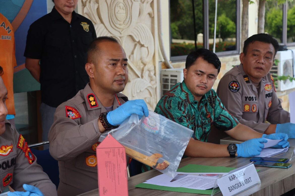 Konferensi Pers Polres Bangka Barat: Kasus Pembunuhan di Parittiga Terungkap Hanya dalam 4 Jam