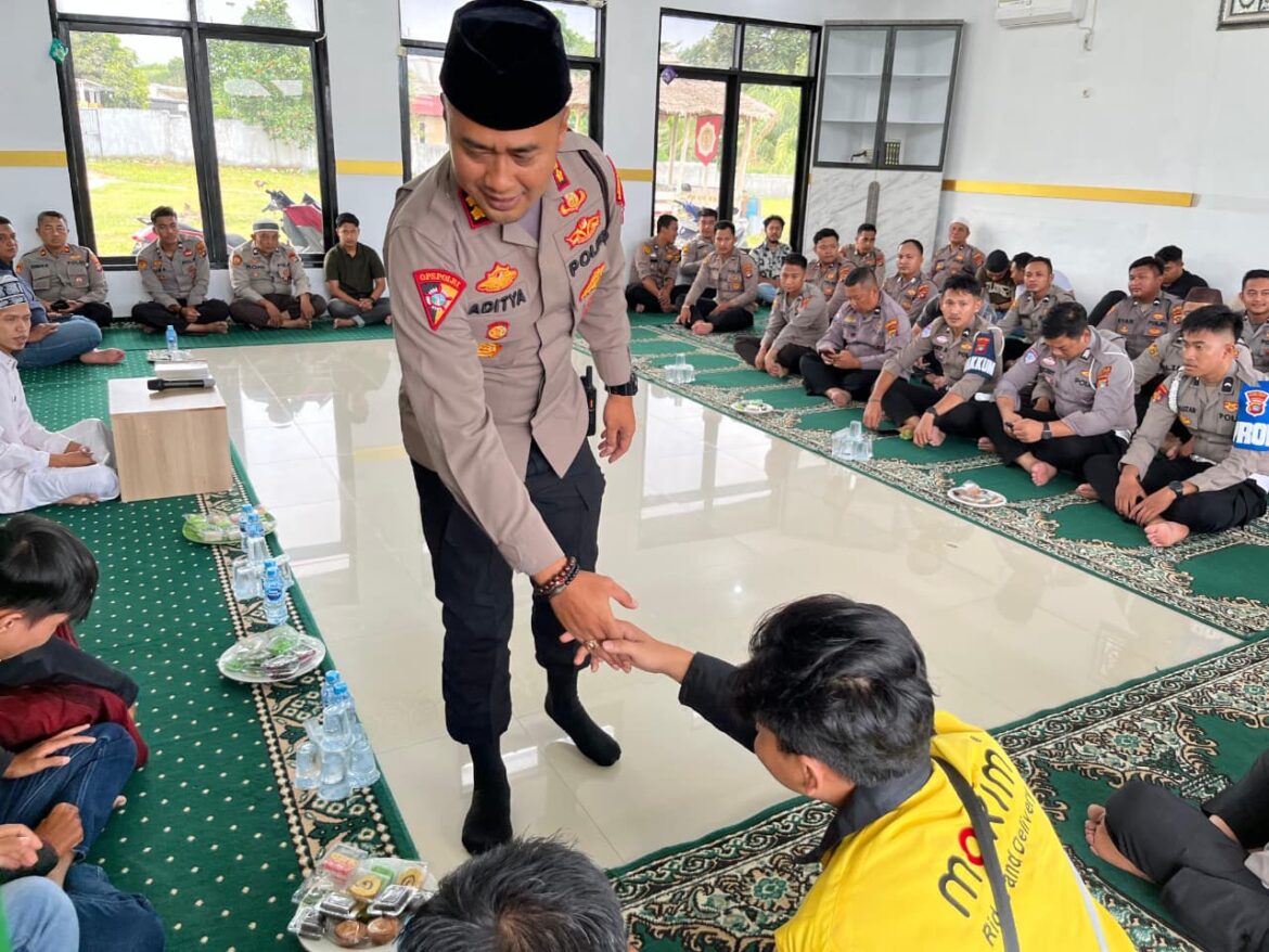 Polres Bangka Barat Gelar Pembacaan Surat Yassin dan Doa Bersama Bersama Komunitas Ojol